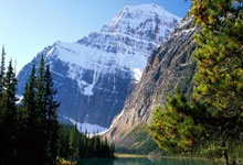 打开心了!东契奇得分助攻湖人领先到15分 金鸡独立传球解说都笑了.:超凡国际